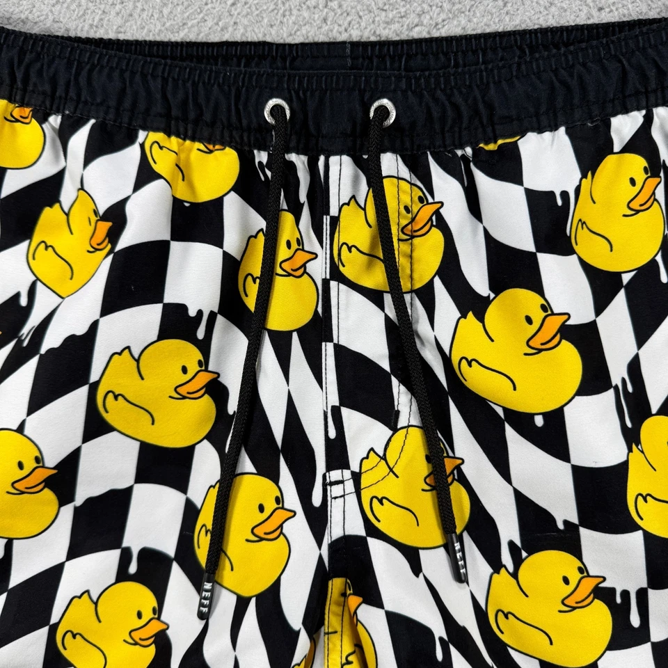 Neff 男式大号黑色白色橡胶鸭印花速干泳裤游泳短裤 — 第 4/4 张图片