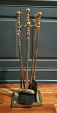 Virginia Metalcrafters 5 Pieces Fireplace Tool Set Sand Cast Brass Willamsburg