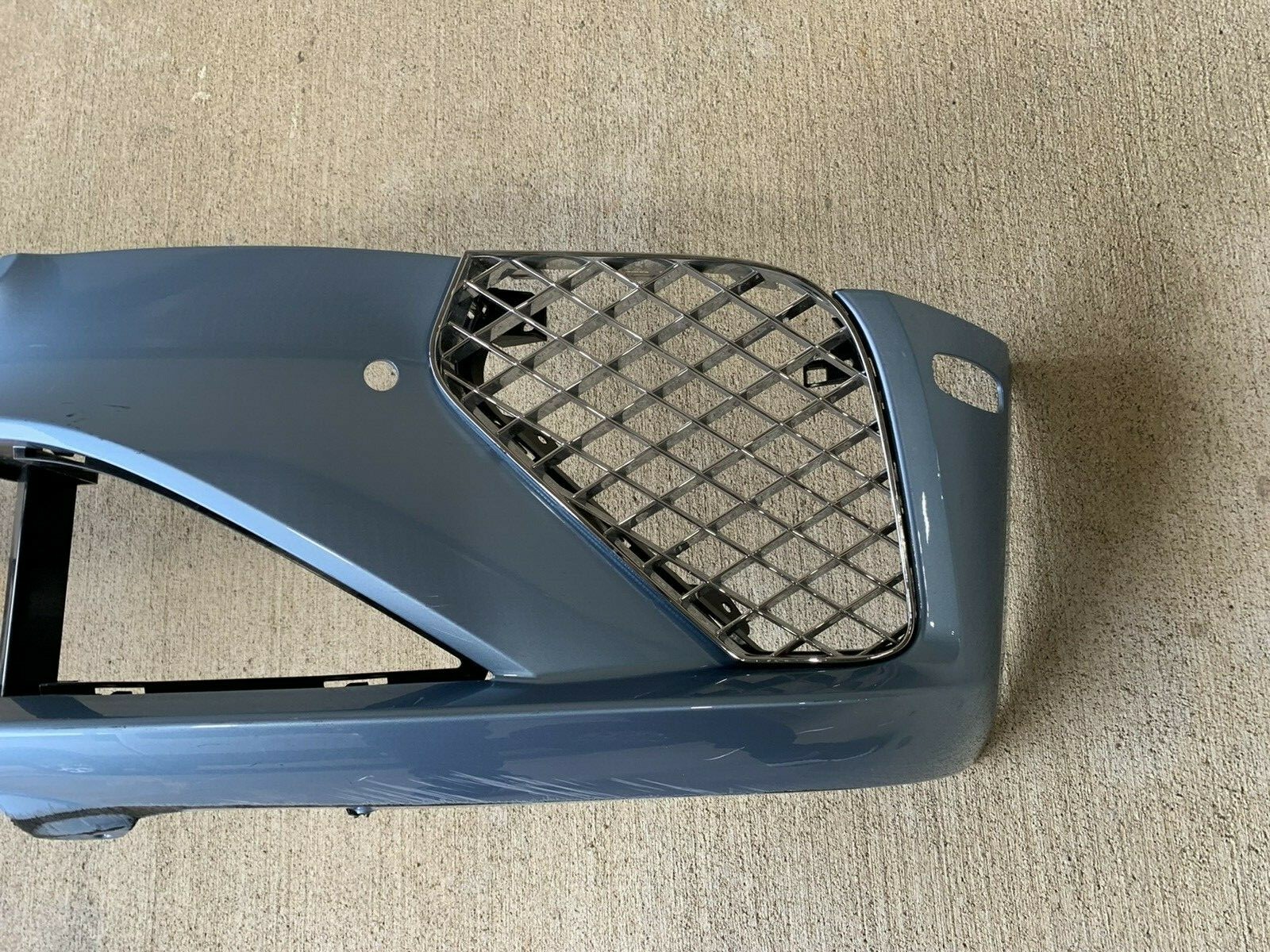 BENTLEY CONTINENTAL GT FRONT BUMPER WITH GRILLS 2020 OEM - NICE!!!