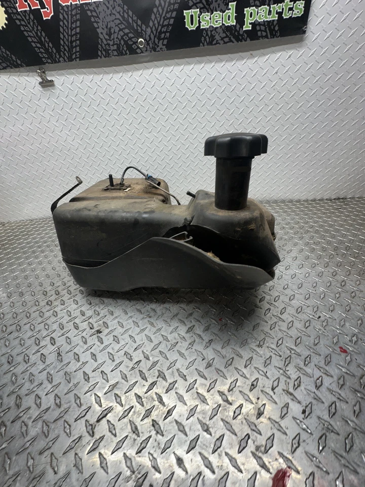 ARCTIC CAT 500 2005 4X4 tanque de combustible automático de gasolina con tapa transmisor y bandeja Foto 2 de 4