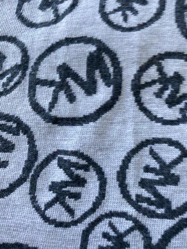 Michael Kors Reversible Signature Logo Scarf Euc - Picture 4 of 5