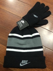 youth nike hat and gloves