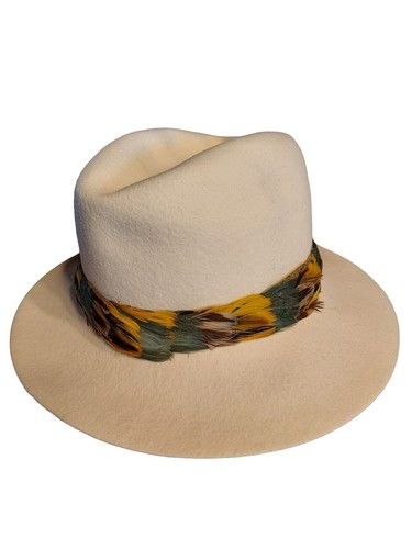 NWT United Colors of Bennetton\'s Sisley Wool Hat NWT United Colors of Bennetton Sisley Ivory White Wool Hat  main image 4