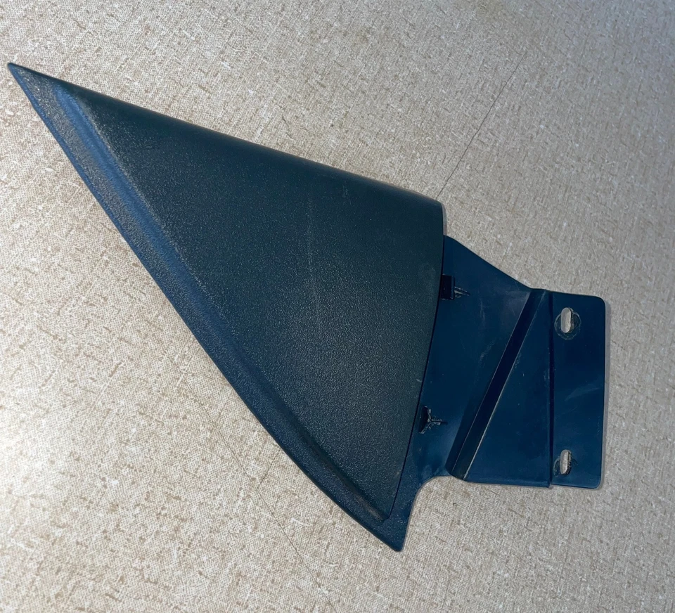 87 88 89 90 CHEVY BERETTA BLUE RH PASSENGER DOOR MIRROR INTERIOR TRIM - 20596554 - Imagem 3 de 4