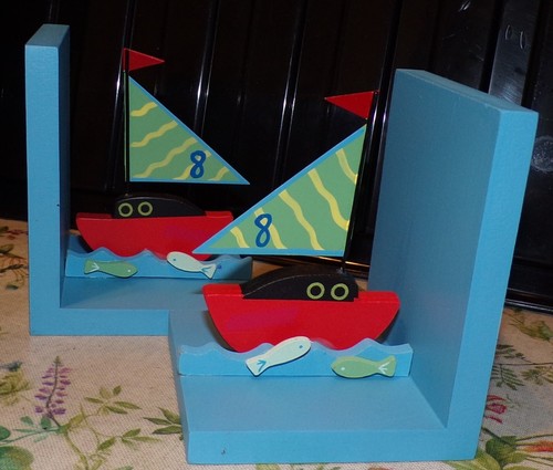 Pair of Colourful Wooden Sass & Belle Sailing Boat Bookends Childs Bedroom Shelf - Picture 2 of 5