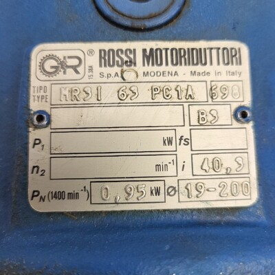 Rossi Motoriduttori MR-31-63PC1A Gear Reducer 40.3:1 Ratio 0.95 kW