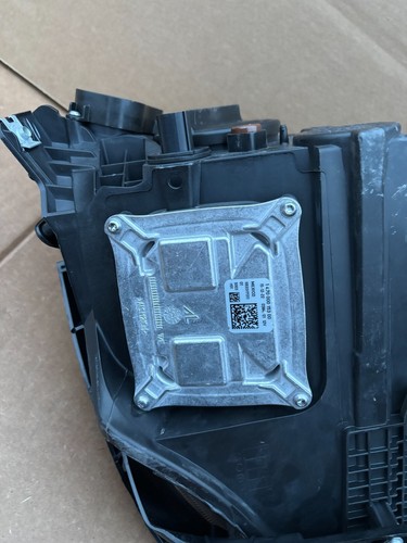 2017-2020 Chrysler Pacifica Left Driver Side LED Headlight OEM 68370845AD - Picture 7 of 8