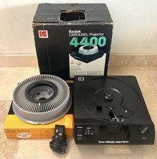 KODAK Carousel 4400 Slide Projector TESTED WORKS W Remote Lens, Slide Tray  Box