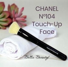 Chanel N 104 Touch-Up Face Brush LES PINCEAUX DE CHANEL NEW