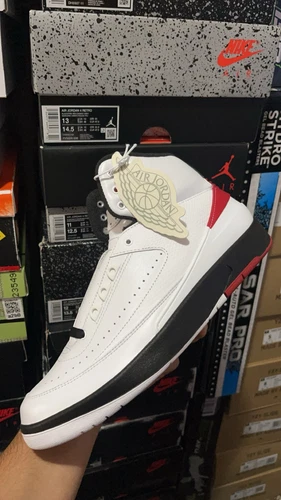 Taglia 9 Jordan 2 Retro Mid Chicago