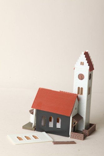 Vollmer Kibri Faller H0 gran iglesia blanca de unos 18 cm de altura (201867-70) | Condition: Gebraucht