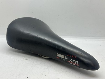 Selle San Marco Titanio Sospensioni Attive Black Pirelli Logos Italy