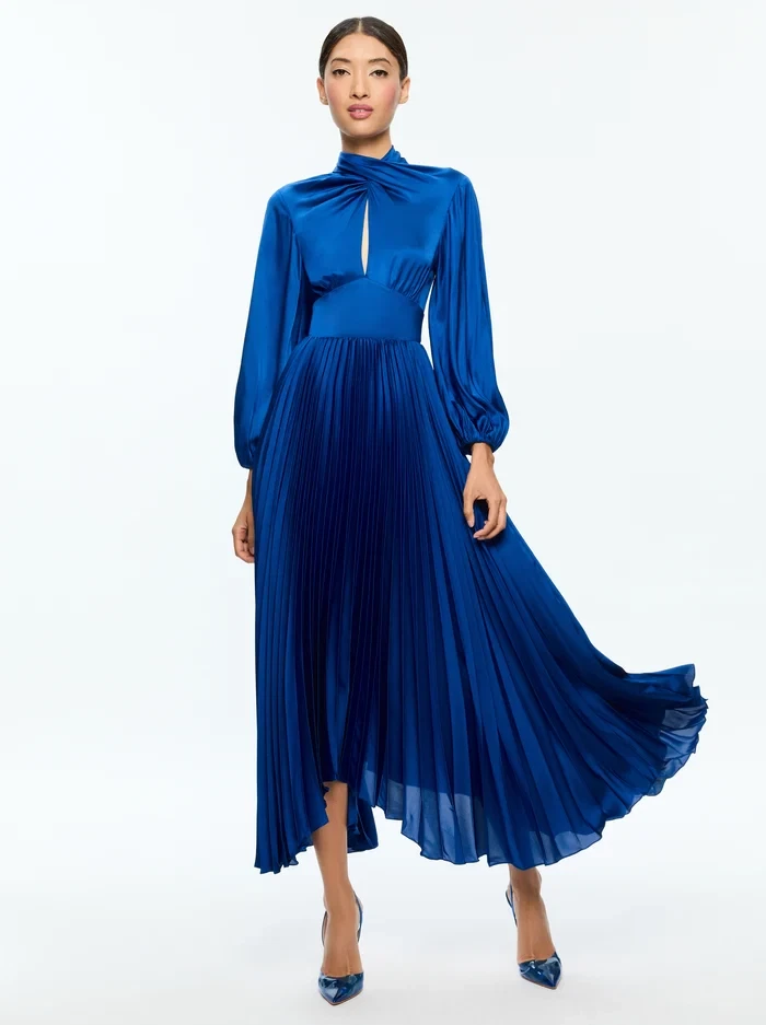 alice olivia ivey sunburst pleated maxi dress Daisy Designs Boutique, Union City, NJ | IVEY LONG SLEEVE FITTED SUNBURST PLEATED MAXI DRESS ~ From #aliceandolivia Call, DM or visit us! # dress #fashion #njboutique