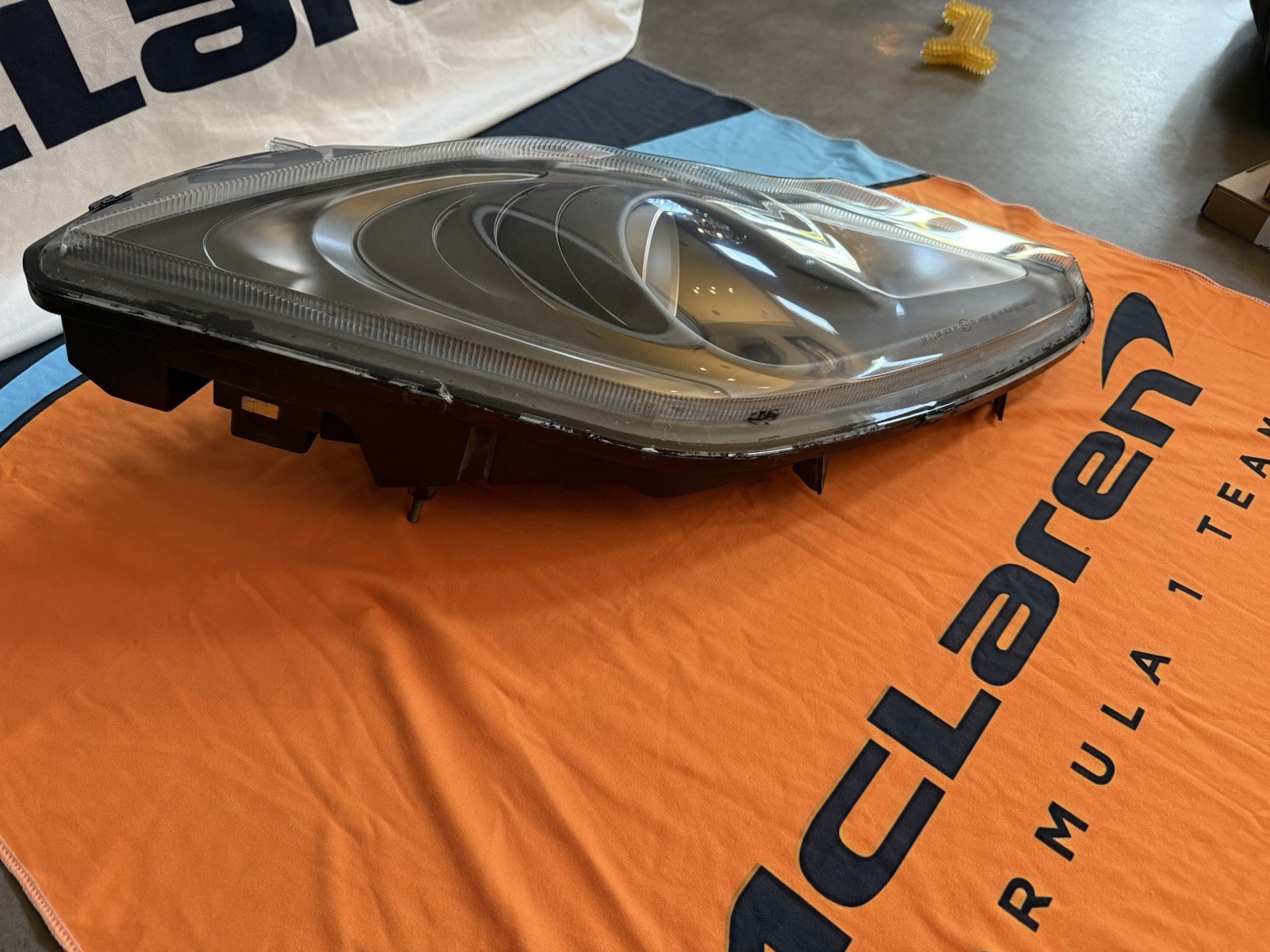 2014 McLaren MP4-12C RH Right Passenger Headlight
