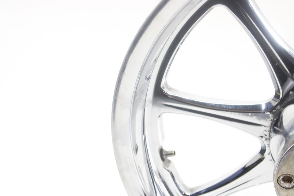 Harley-Davidson Street Glide 2006-2008 rueda delantera 8 radios 17x3,5 Foto 3 de 4