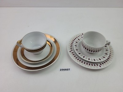 2x Sammeltassen DDR Kahla Henneberg Porzellan Gold Weinrot Vintage #256607