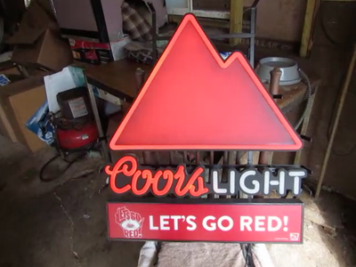 Coors Light Neo Neon Motion Beer Sign Color Changing Wisconsin