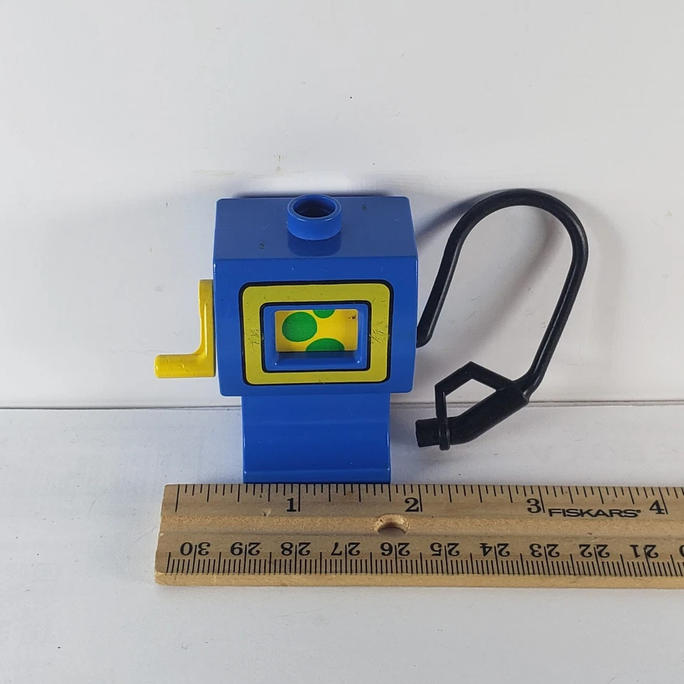 Lego Duplo BLUE FUEL GAS PUMP w/ CLICKING TURN CRANK & BLACK HOSE VTG - Image 4 of 4