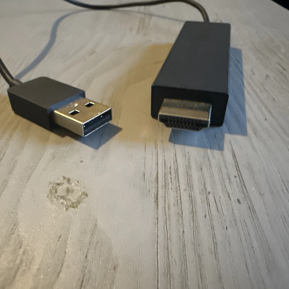 MICROSOFT WIRELESS DISPLAY ADAPTER  1628 - Bild 2 von 3