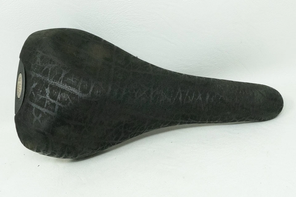 SILLÍN VETTA FORMA ANATÓMICA VINTAGE AÑOS 90 ASIENTO MTB BICICLETA DE MONTAÑA CUERO NEGRO Foto 2 de 4