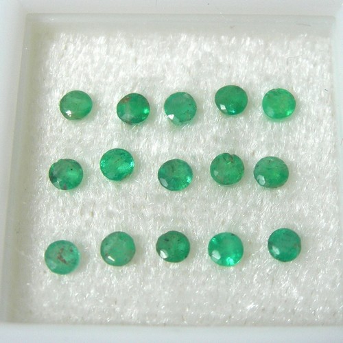 1.05ct Qty 15 Round 2.3-2.4 mm Strong Green Natural Emerald Precious Gemstone - Picture 3 of 5
