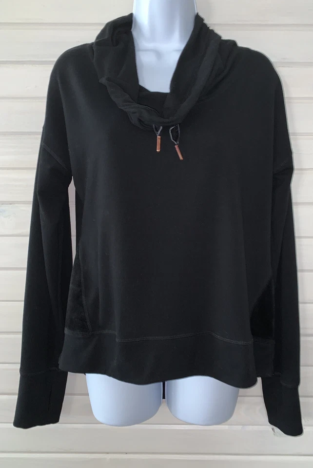 C9 Champion 中号黑色漏斗领上衣拇指孔运动衫二手状况完好 — 第 3/4 张图片