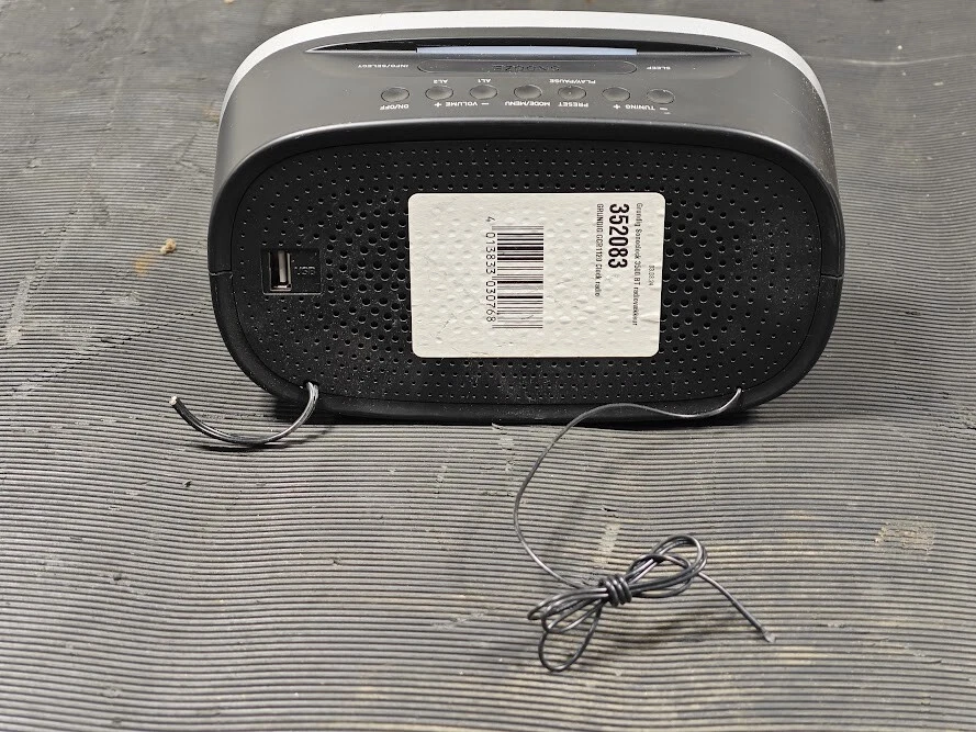 Grundig Sonoclock 3500 BT DAB+ Radio - Gebraucht, Funktioniert - Bild 4 von 4