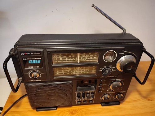 TOKYO MINI CRUSADER NR-72F11 world radio 220V vintage PAN CRUSADER WEE BROTHER - Afbeelding 10 van 10