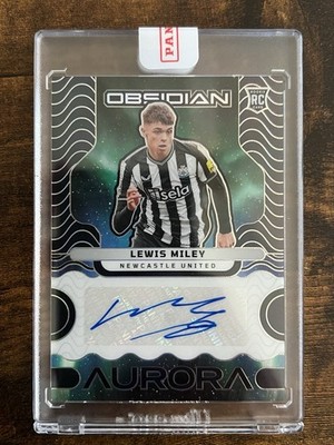 2023-24 Panini Obsidian Soccer Lewis Miley Aurora Auto /125 AA-LM RC