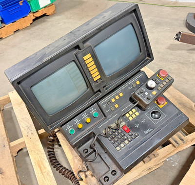 HURCO ULTIMAX 3 Control Panel with Remote Pendant