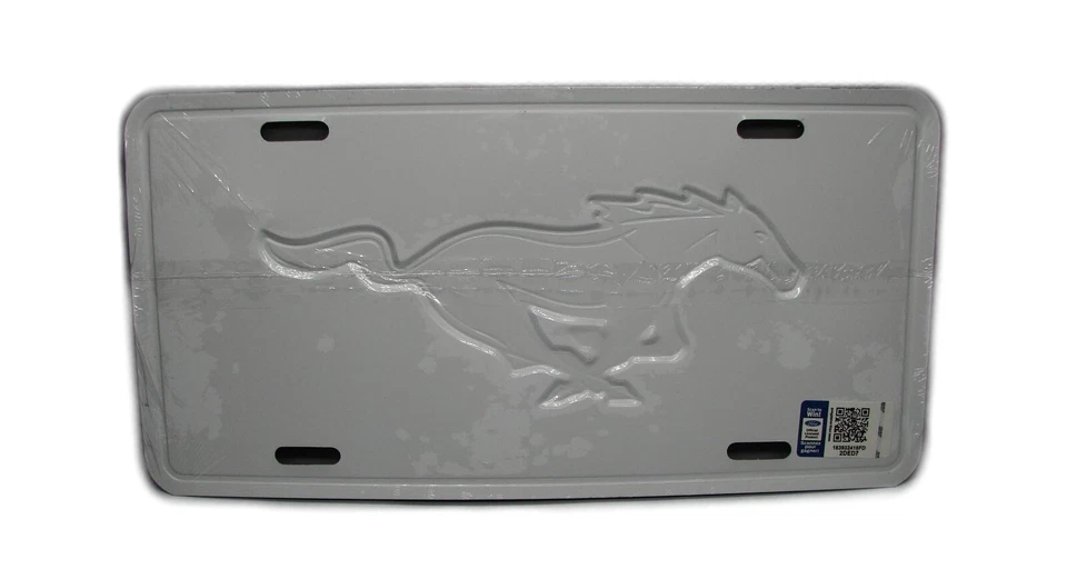 Лицензированный FORD MUSTANG ЧЕРНЫЙ ФОН ТИСНЕНЫЙ МЕТАЛЛИЧЕСКИЙ АВТОМОБИЛЬ НОВИНКА НОМЕРНОЙ ЗНАК - Изображение 3 из 4