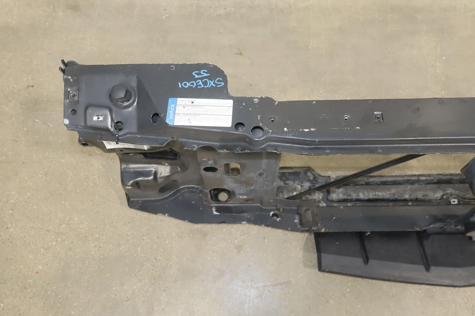 95-00 Chevy GMC C/K Truck SUV GMT400 Bare Radiator Core Support Foto 2 de 4