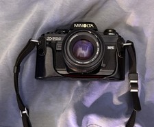 MINOLTA X-700 35mm SLR Film Camera Extra Lens, Protector  Carry Case Excellent