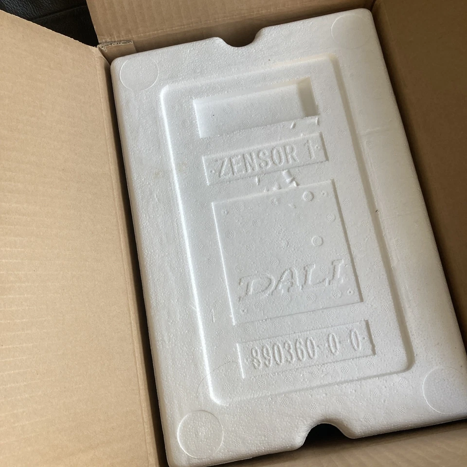 Dali Zensor 1 paio di diffusori da scaffale, in ottime condizioni, finitura A.1.Noce  - Immagine 4 di 4