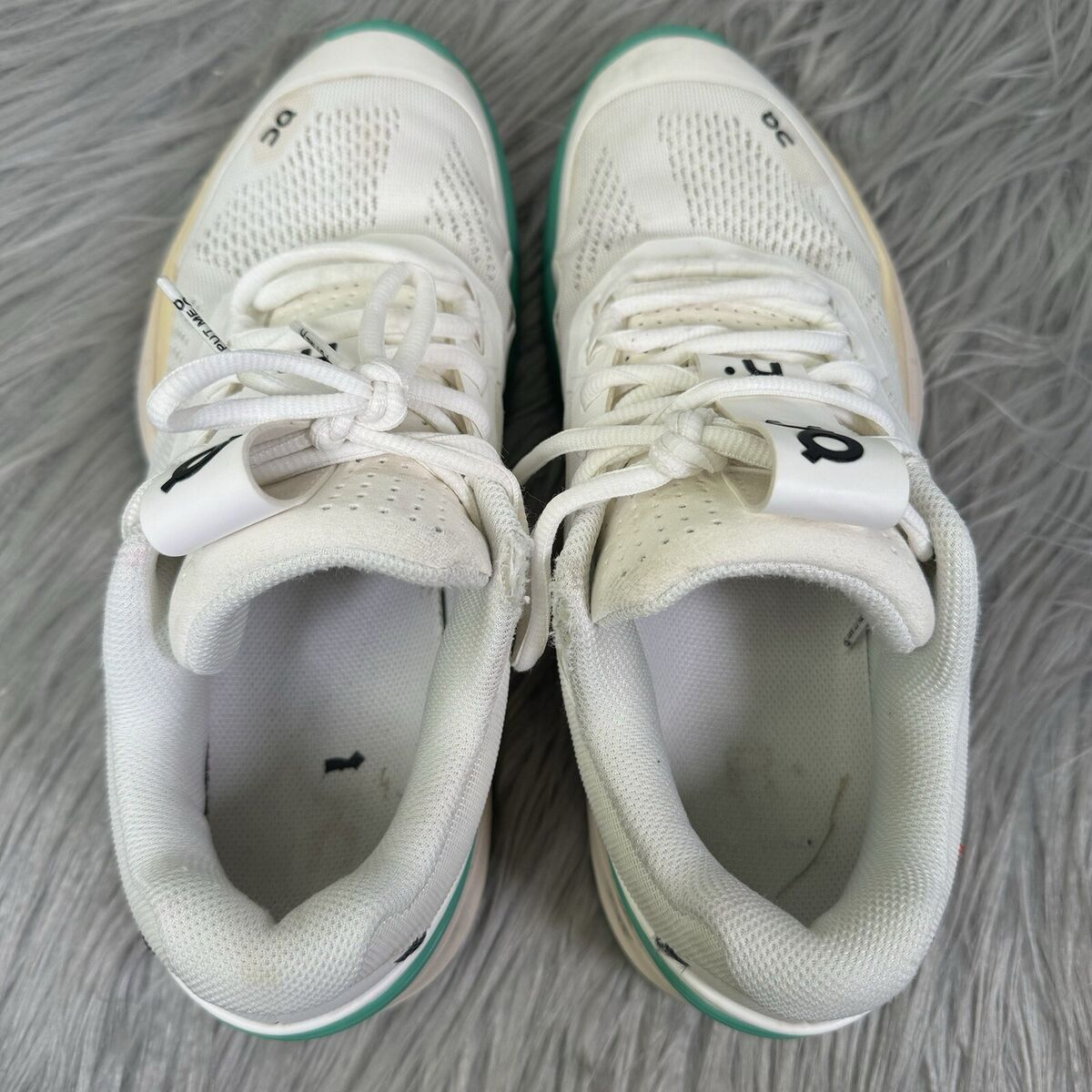 On Cloud Women's The Roger Pro White Green Mesh Sneakers On Cloud Women's The Roger Pro White Green Mesh Sneakers