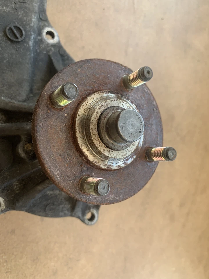  Bomba de agua Toyota 4Runner/Tacoma 1996-2000 2,7 L OEM 16100-79445 Foto 3 de 4