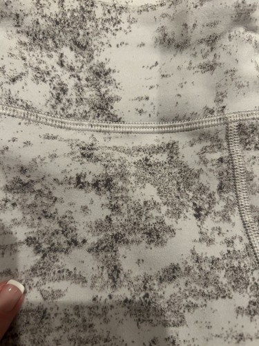 EUC Athleta Girls Printed High Rise Textured Chit Chat Leggings L/12 - Picture 3 of 5