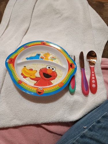 2005 Sesame Street Toddler Melamine 8" Plate Cookie Monster Big Bird Elmo
