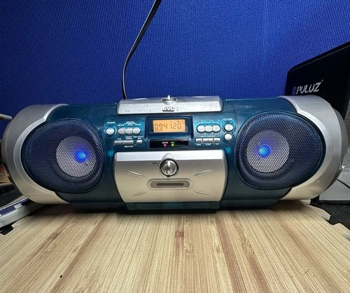 Vintage JVC RV-B550 CD Portable Boombox Blue CD & Tuner  AUX Works GREAT!
