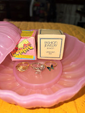 Vintage Avon Jewelry Lot 6 Pc Pink Powder Container *Rings*  Pin *Earrings