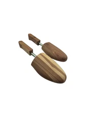 Set Of 2 Size Medium Spring Loaded Cedar Shoe Trees Inserts Keeper Form