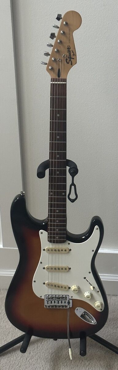 1995 Korea Fender® Squier 50th Anniversary Stratocaster 100 1995 Korea Fender® Squier 50th Anniversary Stratocaster 100