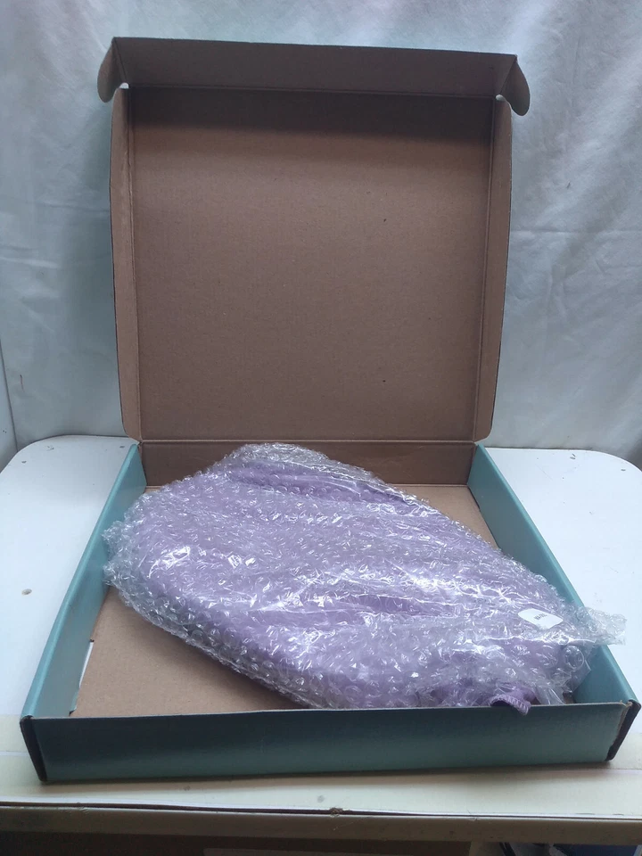 Bandeja para servir ovalada personalizada de aluminio Mariposa plateada Foto 3 de 4