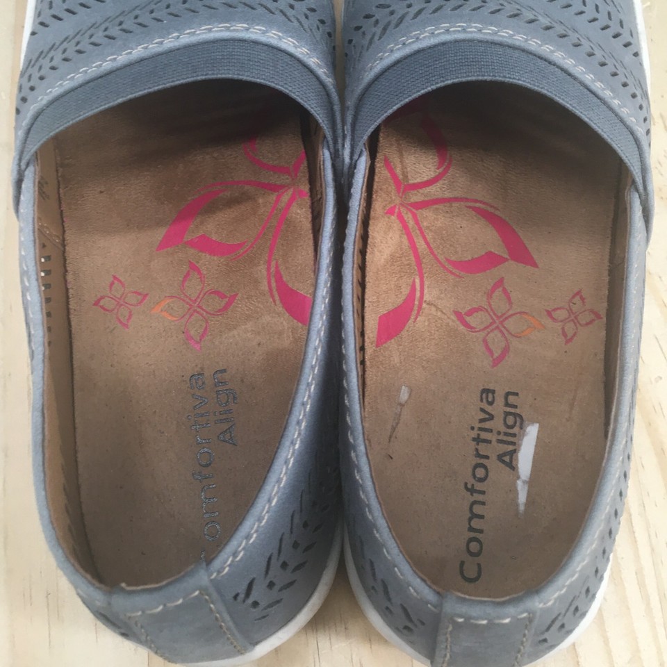Comfortiva Align Shoes Womens 7.5 Narrow Slip On Sneakers Blue Leather