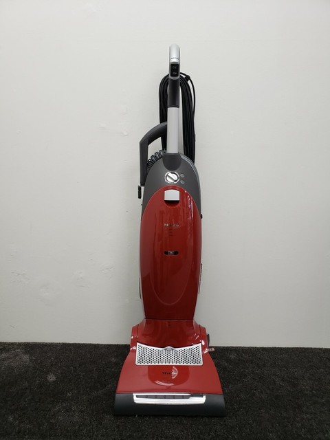 Miele Dynamic U1 Upright Vacuum Cleaner 