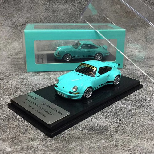 Voiture Miniature 1:64 Porsche RWB 930 - Bleu Chrome, Métal, Avec Vitrine LED - Neuf MC