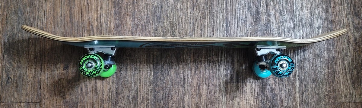Deck Complet de Skateboard en érable de 31 Pouces pour débutants
