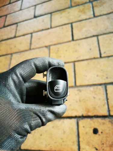 Original Mercedes-Benz CLK W209 Fensterheberschalter hinten A2098203510