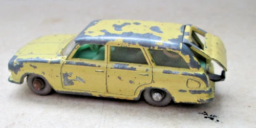MATCHBOX LESNEY Vauxhall Victor Estate Car 38 Toy Collectible Model Vintage