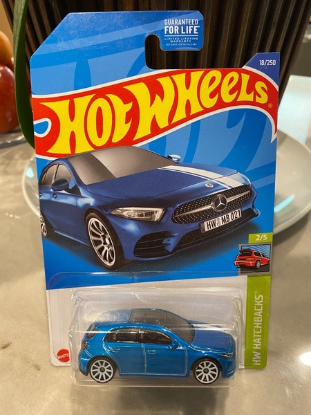 2022 Hot Wheels #18 Hw Hatchbacks 2/5 '19 MERCEDES-BENZ A-CLASS Blau-image